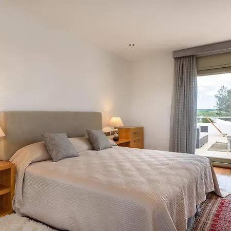 Luxurious 6 Bedroom Villa, Ibiza 1018 *