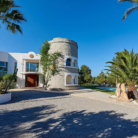 Luxurious 6 Bedroom Villa, Ibiza 1018 * Santa Eulària des Riu