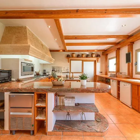 Luxurious 6 Bedroom Villa, Ibiza 1018 Βίλα